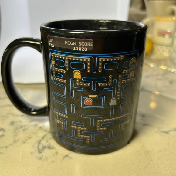 Paladone Pac-Man Heat Sensitive Color Changing Ceramic Coffee Tea Mug Arcade - Picture 2 of 6